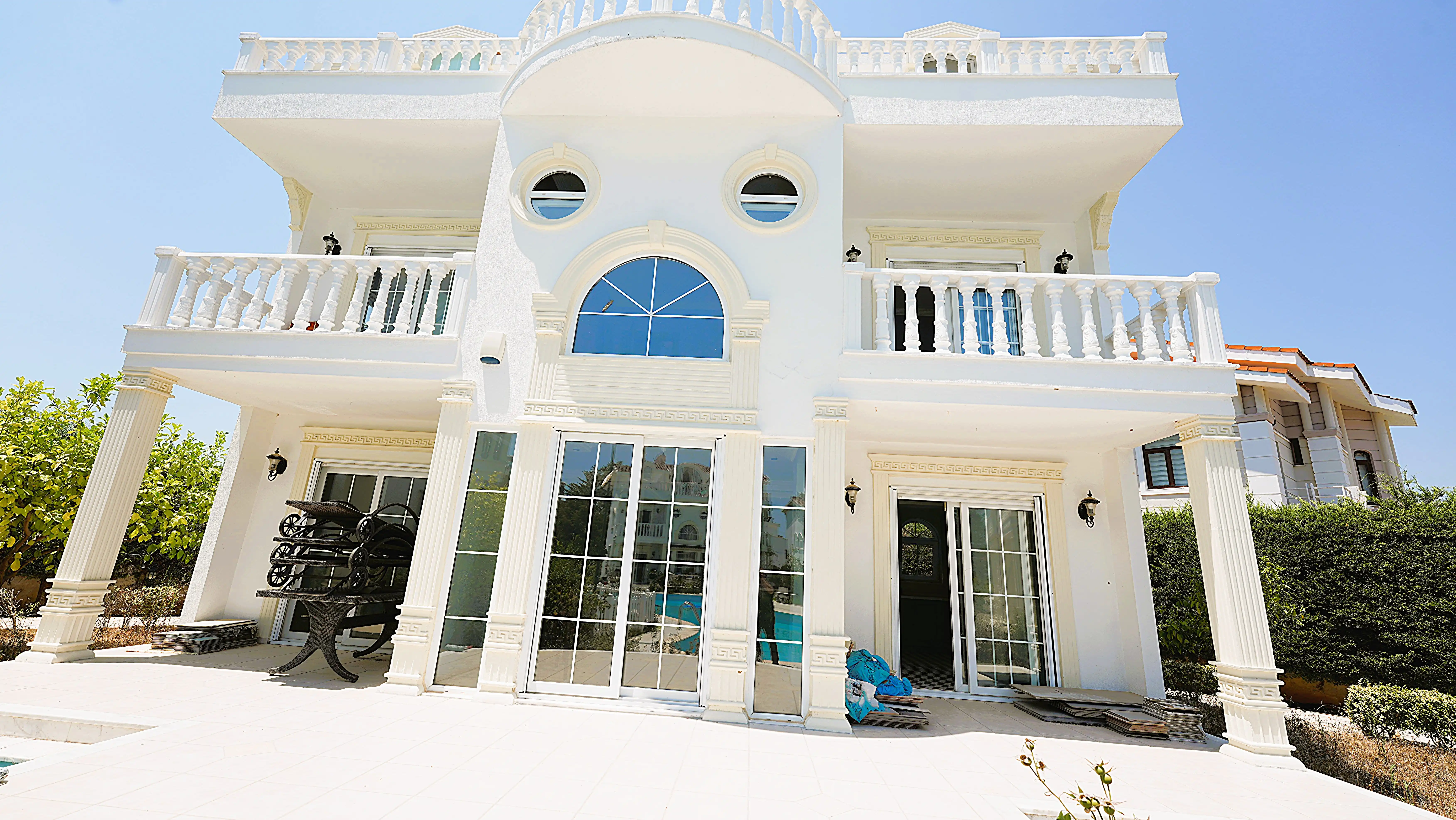 Изображение Вилла в Белеке 4+1 со свежим ремонтом и сауной.