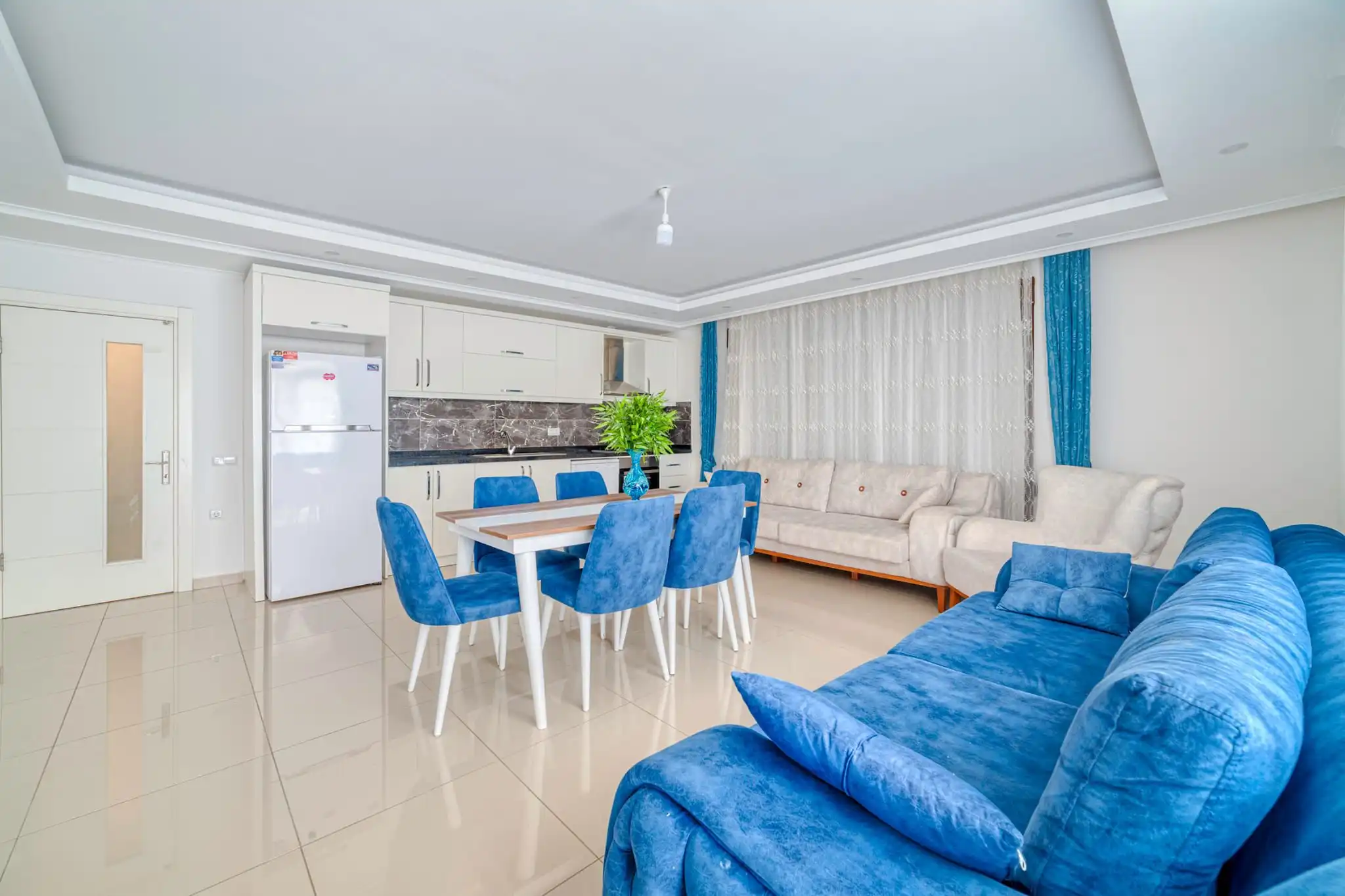 Изображение Просторная меблированная квартира 3+1 в 100 метрах от пляжа