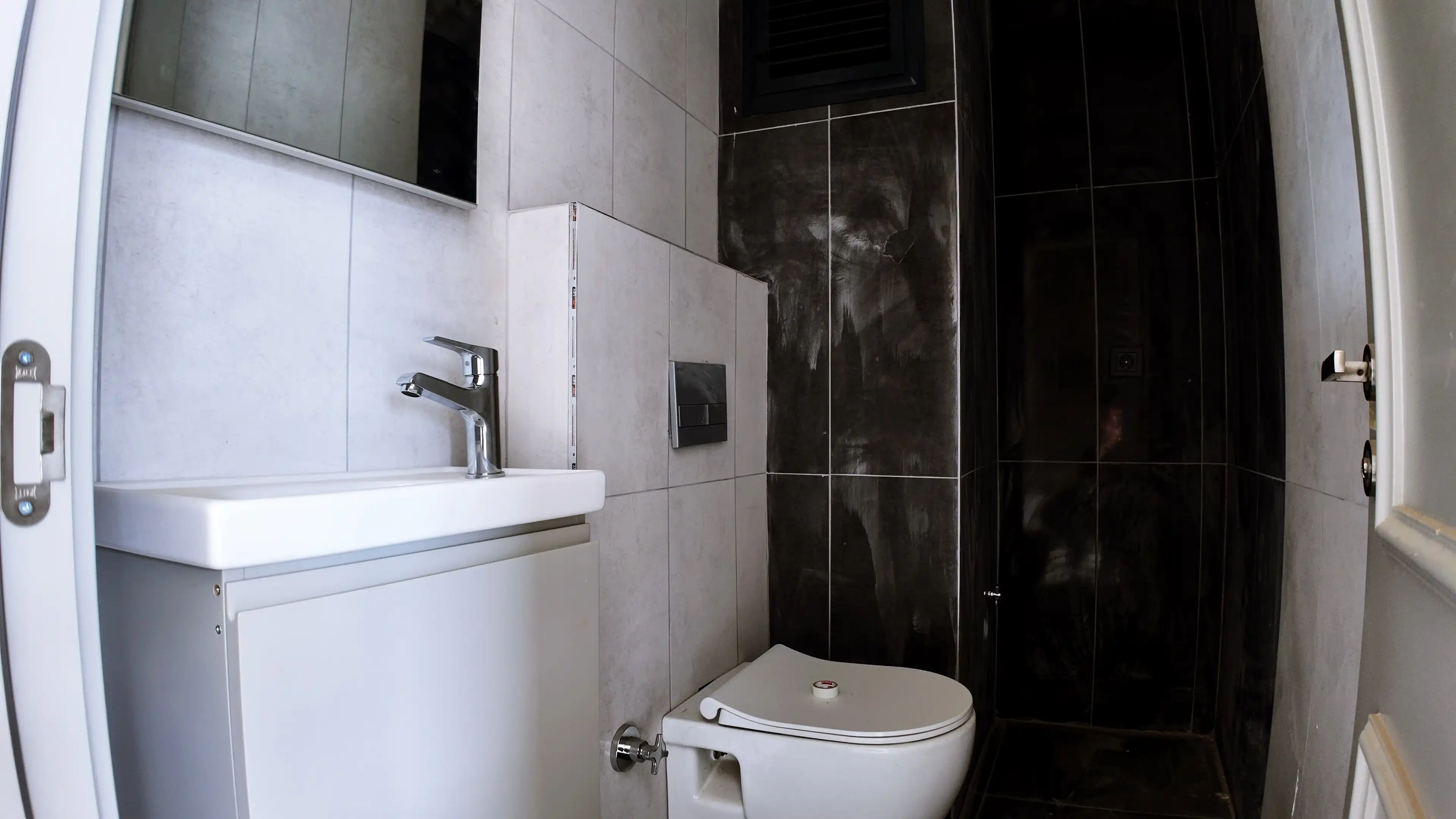 Изображение Стильный пентхаус 2+1 с просторными интерьерами и террасой