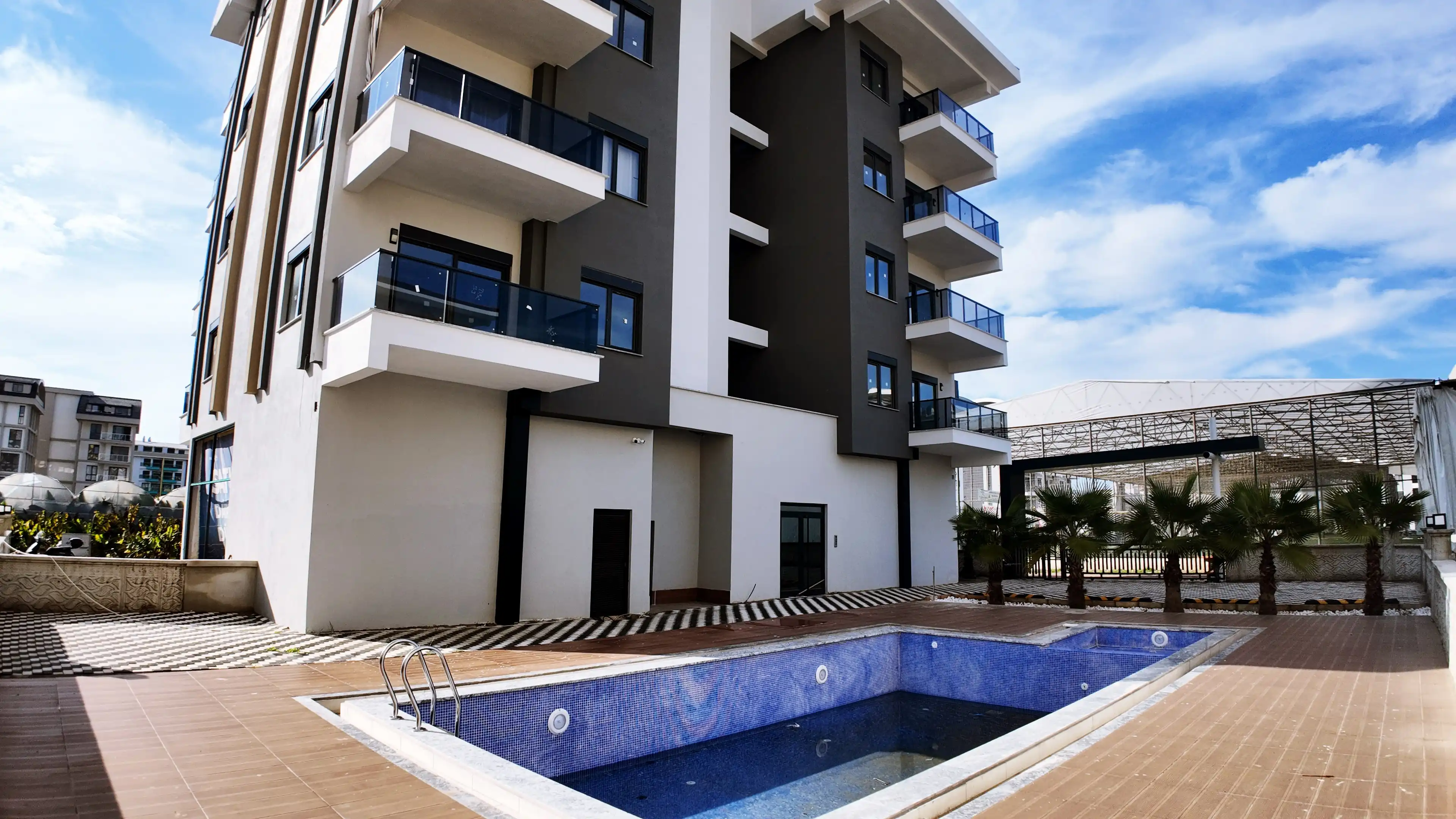 Изображение Новый дуплекс без мебели в престижном комплексе в Алании