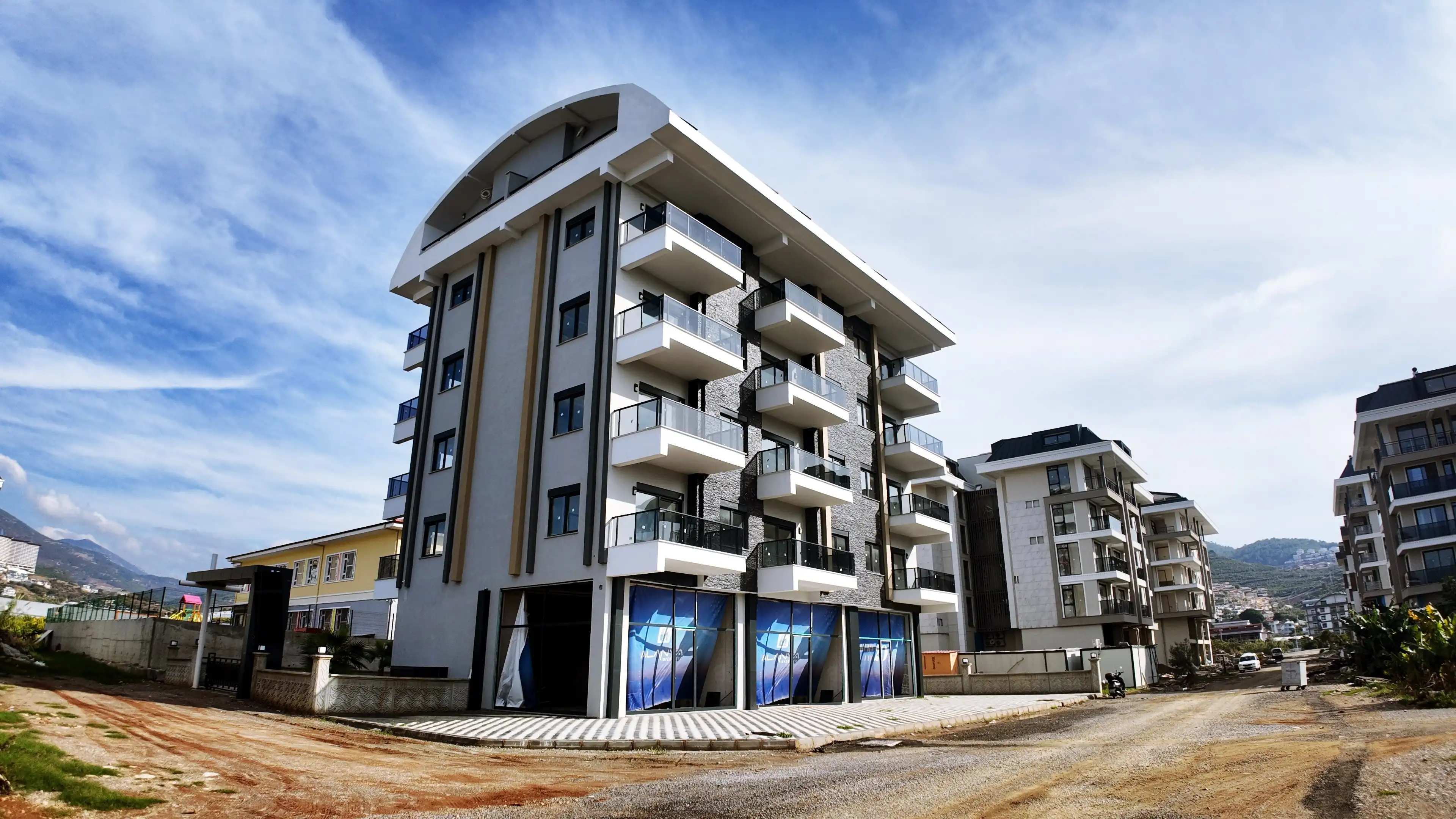 Изображение Стильный пентхаус 2+1 с просторными интерьерами и террасой